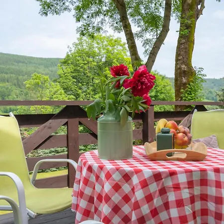 شقة Z Tarasem W Willi Wiezyczki