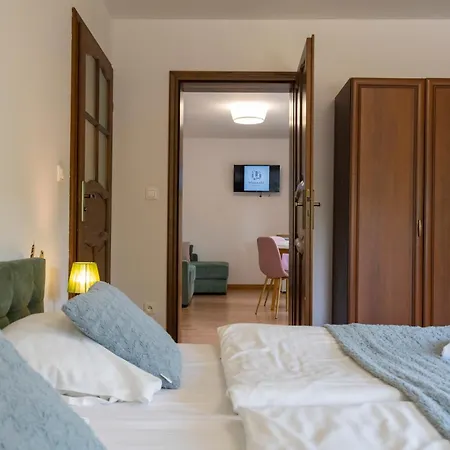 شقة Z Tarasem W Willi Wiezyczki